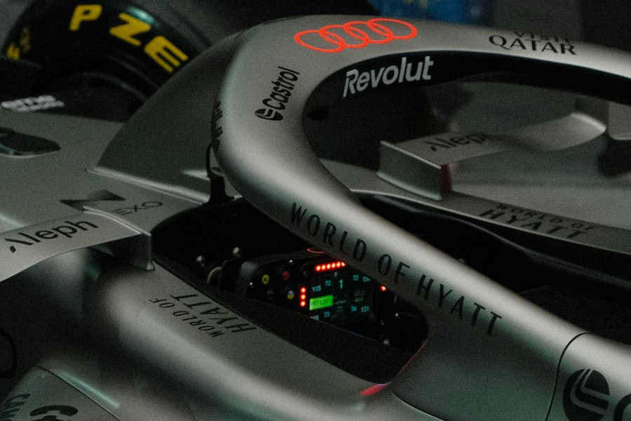 Photo power steering